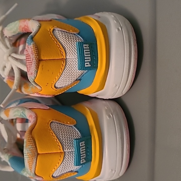 Pumas - Picture 2 of 5